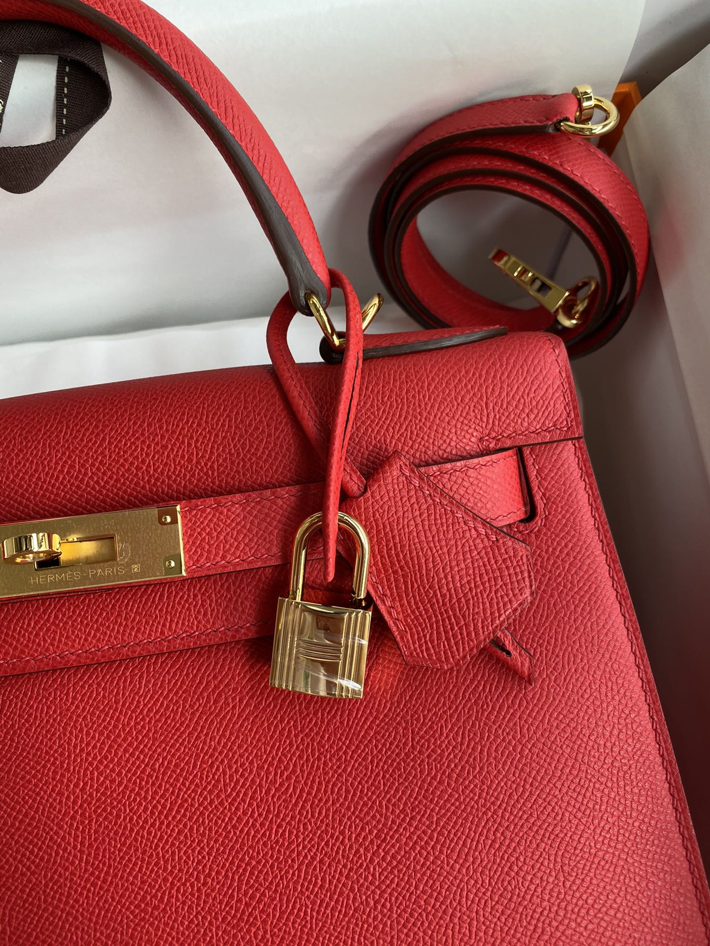 Hermes Kelly 28cm Handbag Shoulder Bag in Red Epsom Leather